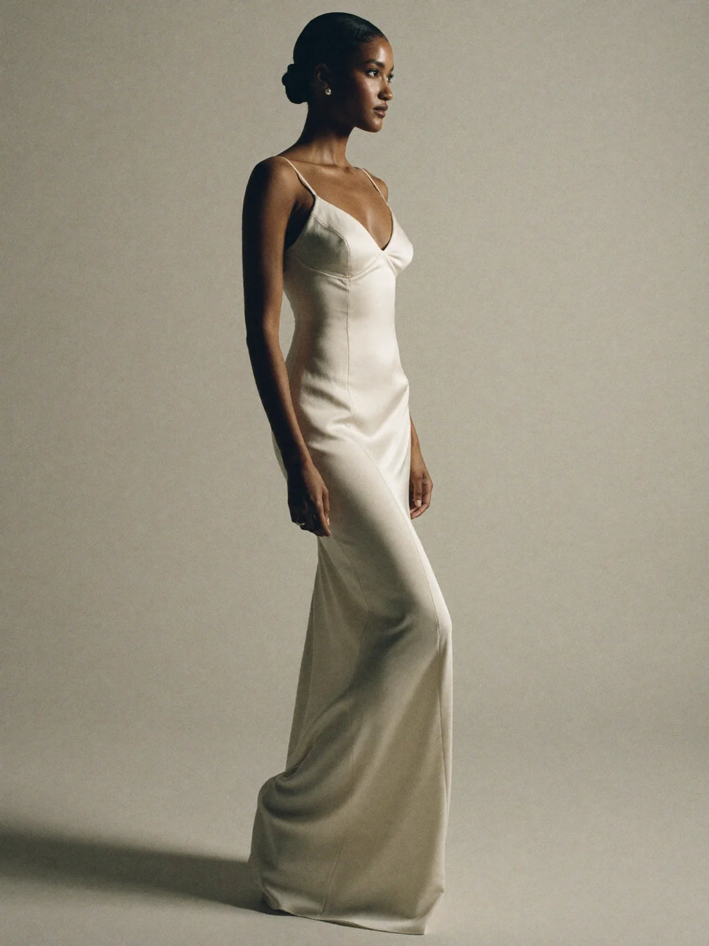 Ellie — Sweetheart Neckline Column Gown